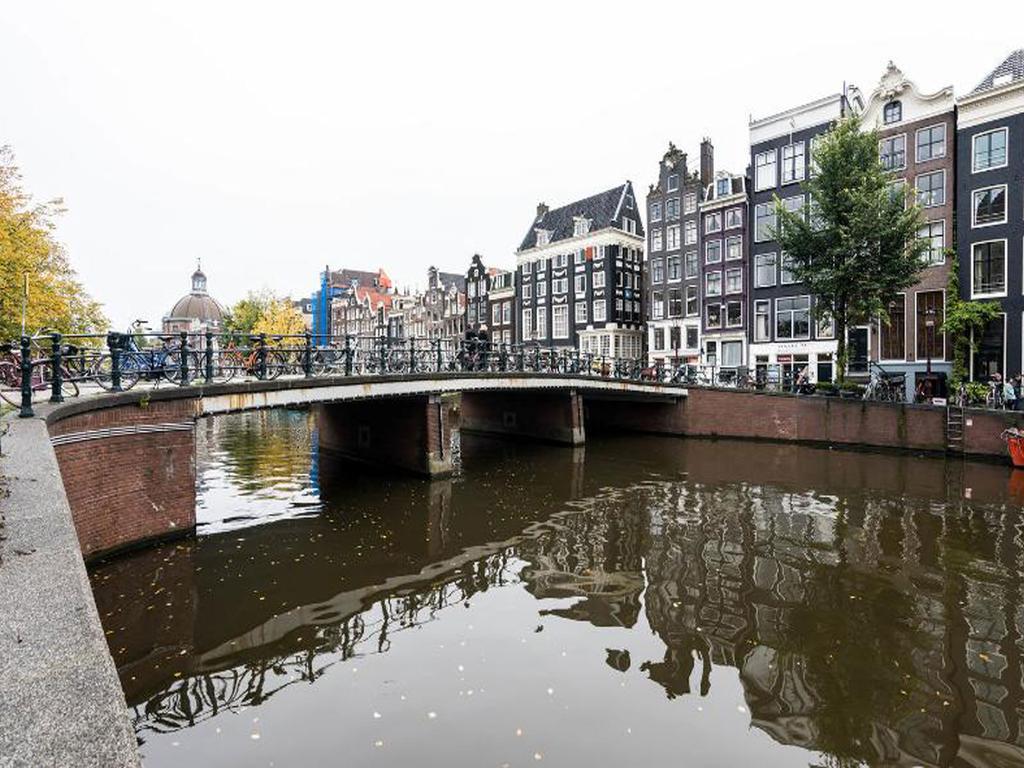 Lovely Canal *